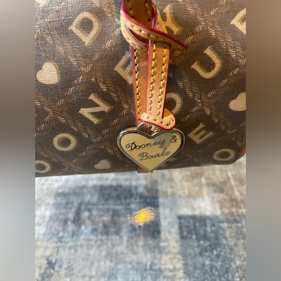 Dooney & Bourke (rare!!)
Barrel Brown/Tan/Cream Color Writing (Coffee) duffle - Picture 3 of 10